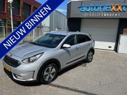 Kia Niro 1.6 GDi Hybrid DynamicLine AIRCO I NAVIGATIE I AUTOMAAT I LAGE KM'S I LMV I PDC