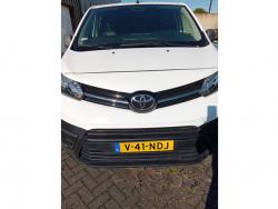 Toyota ProAce Worker 1.5 D-4D Cool Comfort Damages on the exterior ,rondom beschadigingen. NIEUWE APK  UBERTRAGUNG MIT NEUE TUV / ITV / APK Toyota ProAce Worker 1.5 D-4D Cool Comfort Damages on the exterior ,rondom beschadigingen. NIEUWE APK  UBERTRAGUNG MIT NEUE TUV / ITV / APK