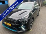 Kia e-Niro ExecutiveLine 64 kWh AIRCO I 3 FASEN OPLADER I LEDER INTERIEUR I NAV I COMPLETE UITVOERING