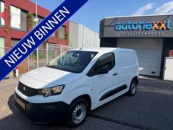 Peugeot Partner 1.5 BlueHDI Premium AIRCO I MULTIMEDIA I 1e EIGENAAR I COMPLETE ONDERHOUDSHISTORIE Peugeot Partner 1.5 BlueHDI Premium AIRCO I MULTIMEDIA I 1e EIGENAAR I COMPLETE ONDERHOUDSHISTORIE
